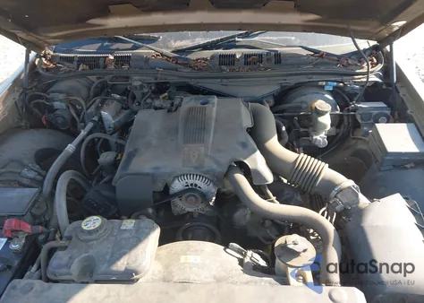 2003 Mercury Grand Marquis Ls z USA, uszkodzony, nr VIN 2MEFM75W73X639873